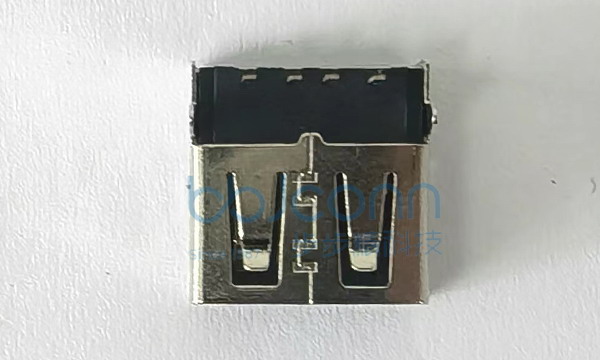 USB 2.0 AF 90度 L=13.70 H=5.70 后两脚插（端子DIP）平口 PBT黑色 铜壳